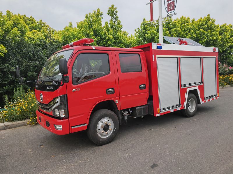 东风多利卡消防救险车（3吨）