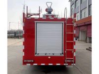 东风多利卡5吨水罐消防车